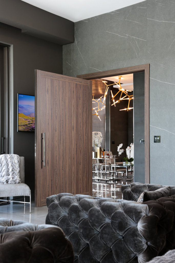 LUXURY INTERIOR DOORS - DAYORIS DOORS