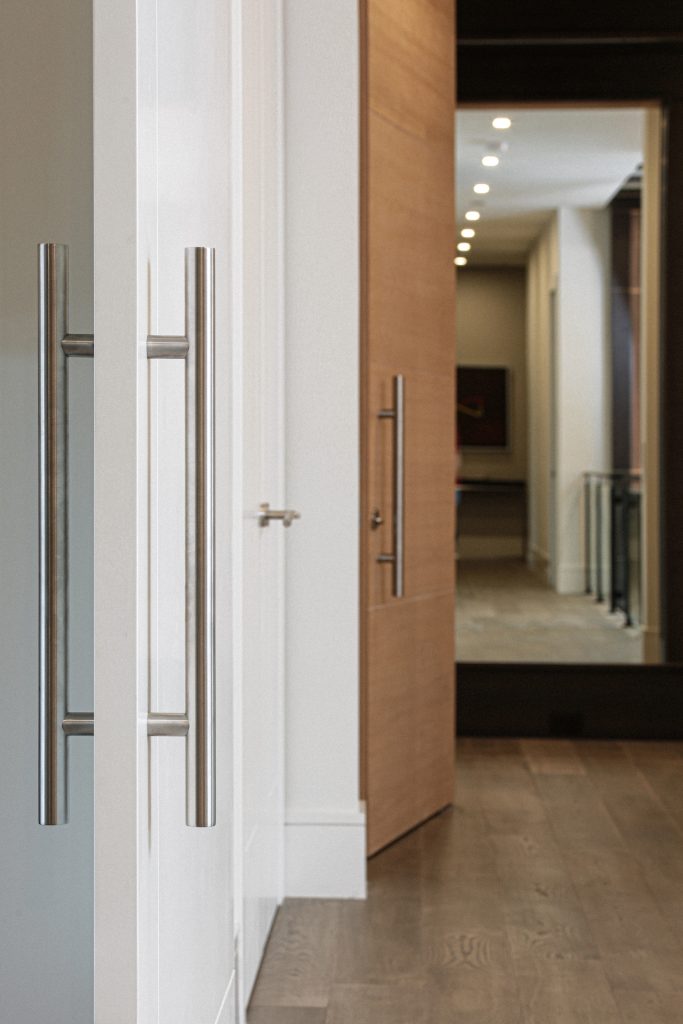 ITALIAN PIVOT DOORS CALIFORNIA - DAYORIS DOORS